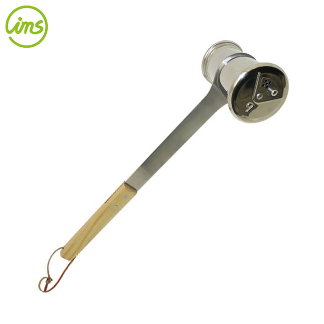 bbq salt & pepper shaker with long handle | grill seasoning tool